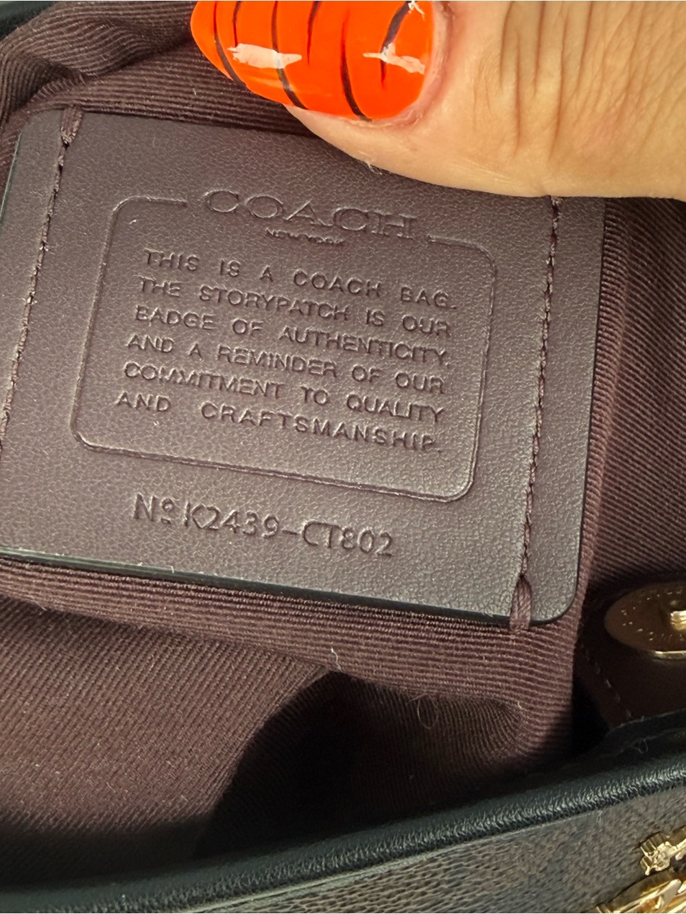 Coach City Bucket Bag in Signature Canvas - Picture 4 of 7